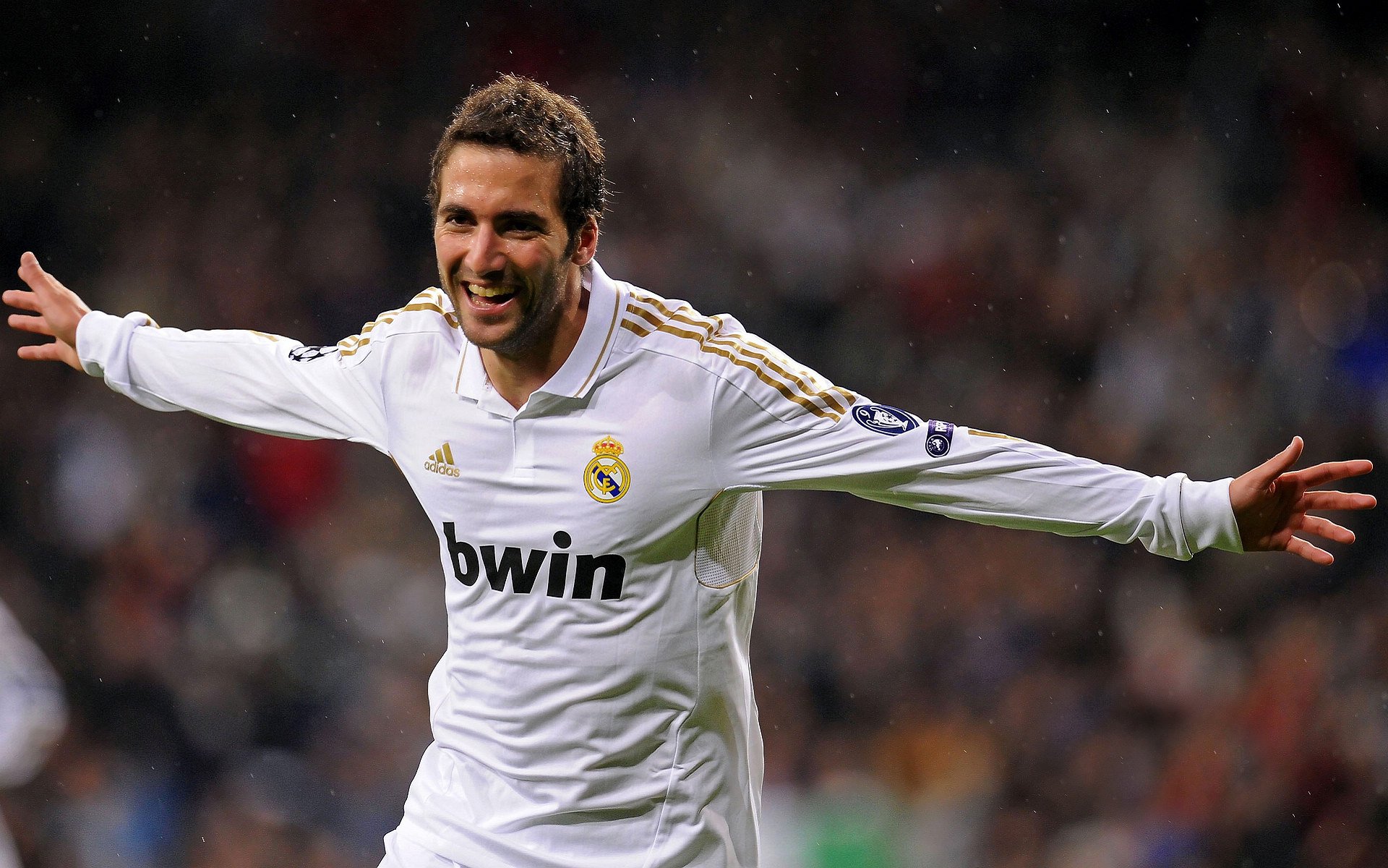 【冠军争夺战】本赛季辉煌的冠亚军对决回顾，冠军亚军季军站位图